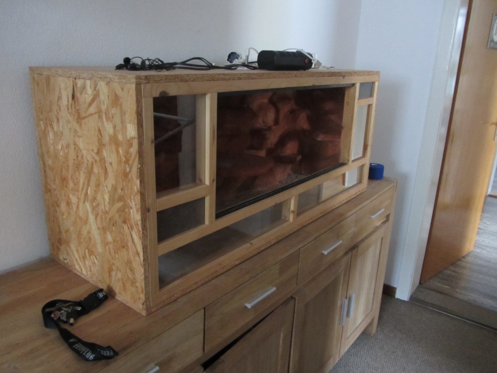 Wüsten terrarium 120x60x40 aus Holz komplett gestaltet mit Lampenfassungen fur G - Terrarien - Braunschweig