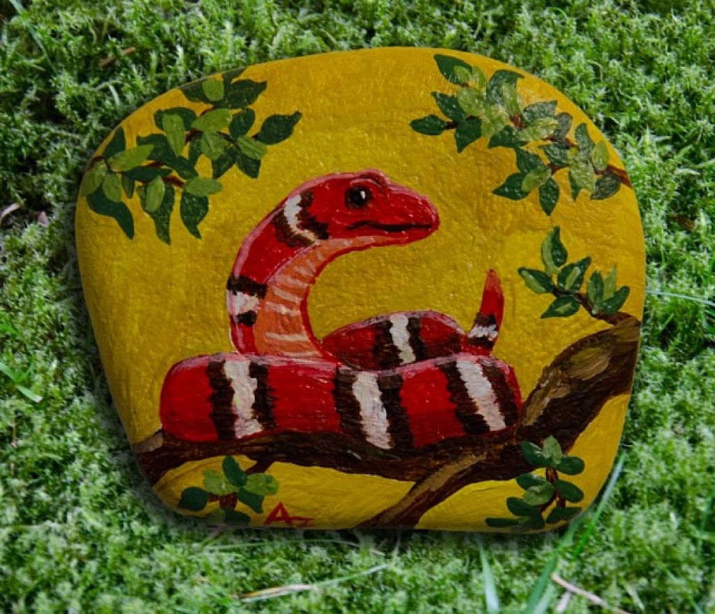 Rote Schlange - Mutstein, Glücksstein, Steinmalerei, Deko, Acryl - Schlangen - Krefeld