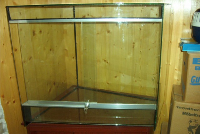 Eckterrarium Vollglas, in HH, günstig abzugeben - Terrarien - Norderstedt